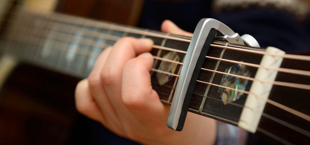 Shift scales with a capo